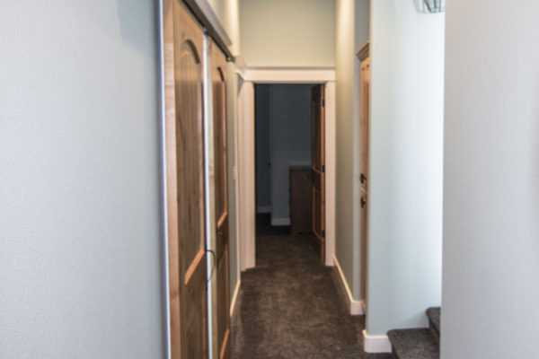 Clean custom designed hallway - Oregon